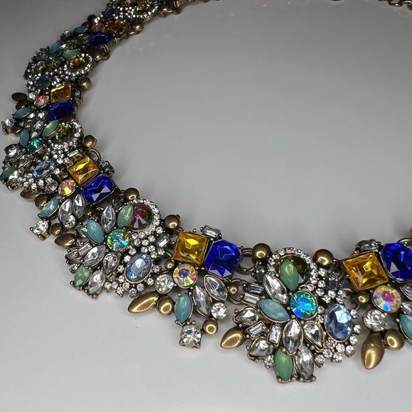 Fun Daisy Statement Necklace (EUC) - Picture 3 of 5